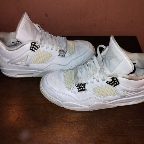 Jordan 4 retro pure money. Make offer
